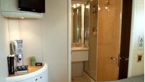 TRES HERMANOS III  -  Starboard Guest Cabin and bath